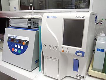 遠心分離機・動物用血球計算機